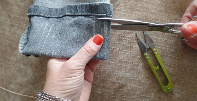 Cómo cortar los pantalones jean paso a paso
